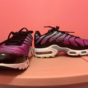 Nike air Max Plus TN Youth Aurora Hyper Violet